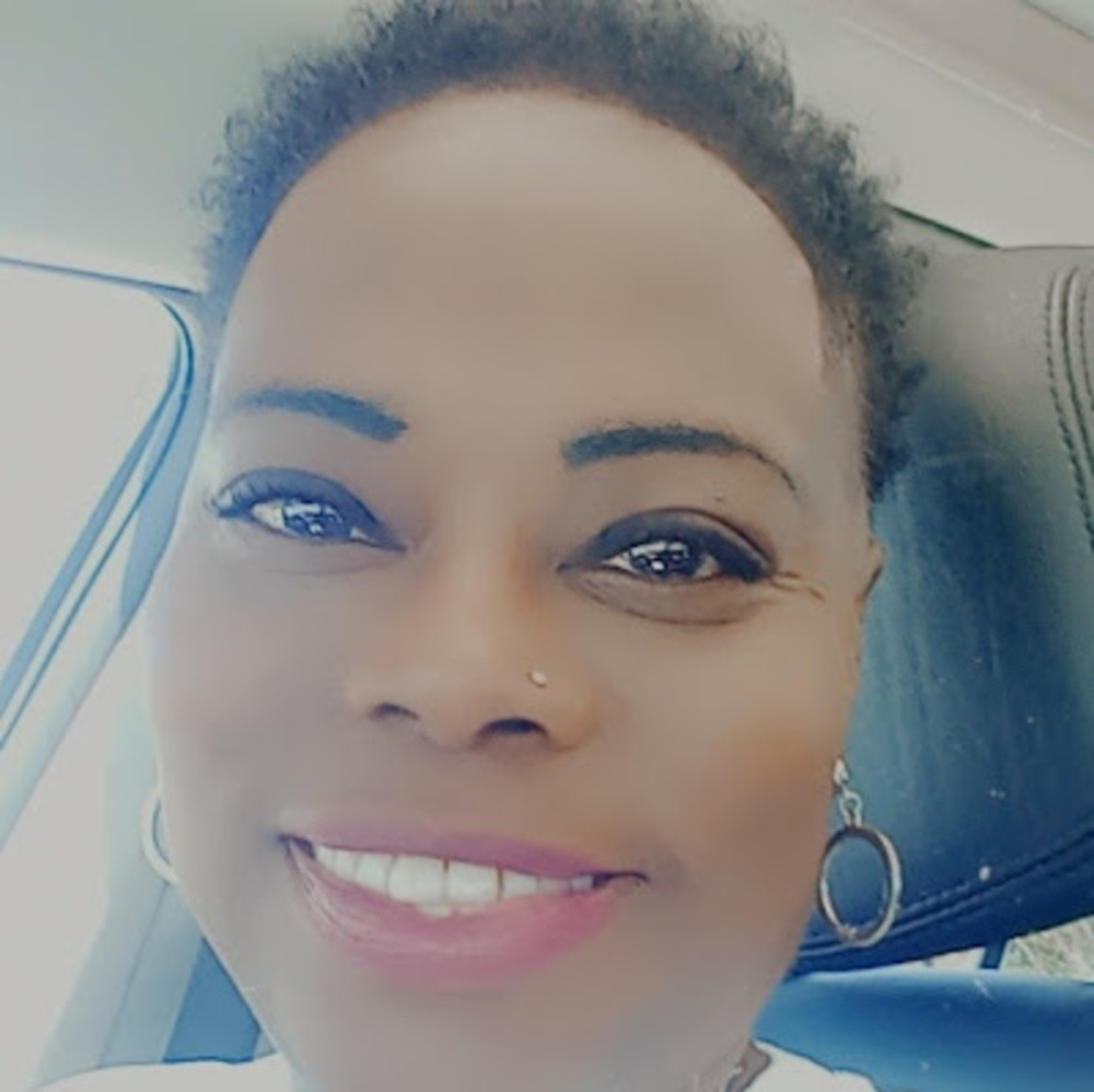 Meet your Posher, Pamela